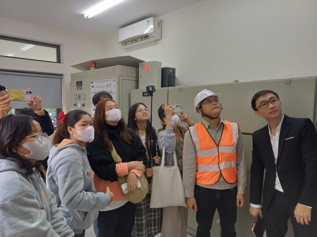 WhatsApp Image 2025-12-15 at 21.25.26